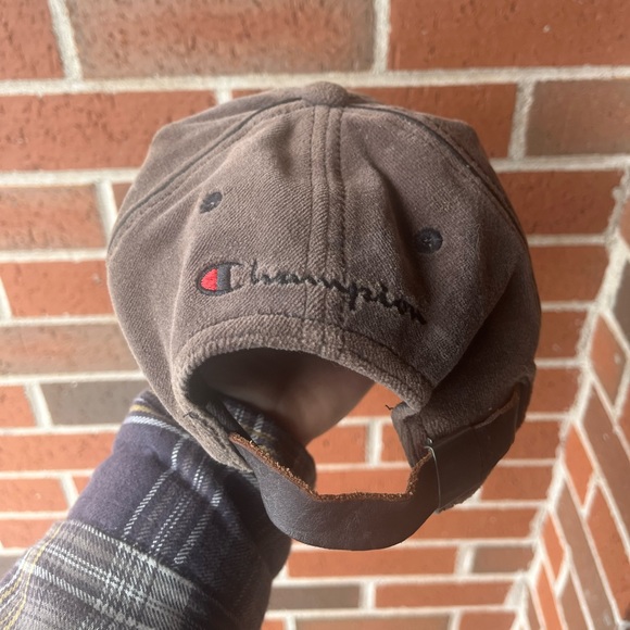 Champion Hat - Picture 2 of 2